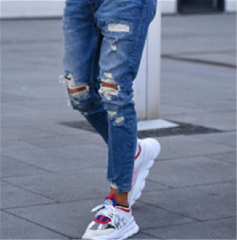 Hål-jeans för Herr – Trendig och Bekväm.