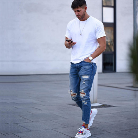 Hål-jeans för Herr – Trendig och Bekväm.